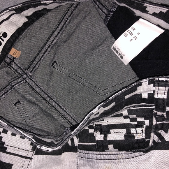 TOPSHOP Aztec Shorts, Hotpants - Picture 5 of 6